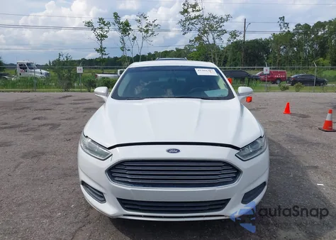 2013 Ford Fusion Se z USA, uszkodzony, nr VIN 3FA6P0HR4DR289243